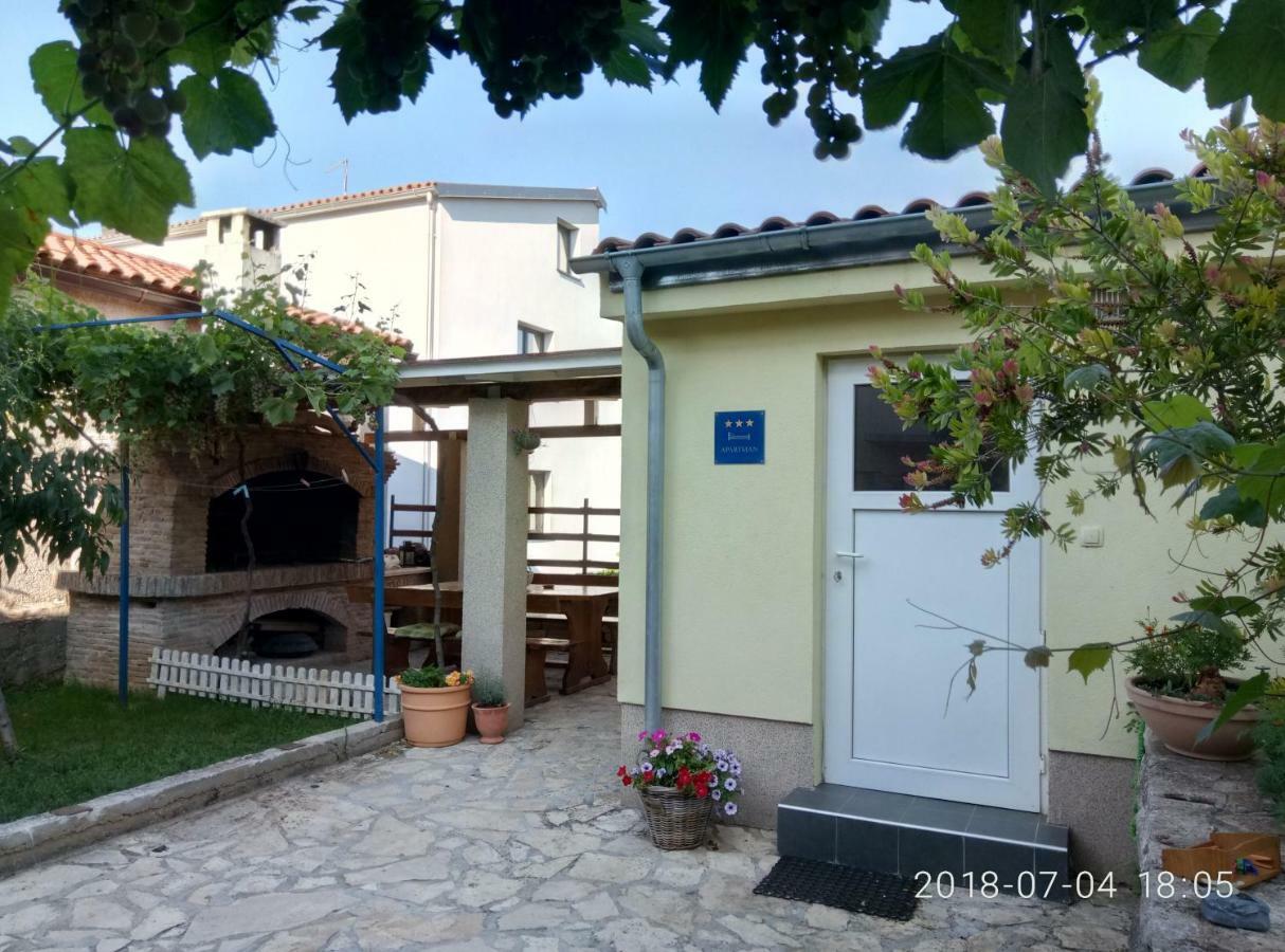 Apartman Vivian بولا المظهر الخارجي الصورة